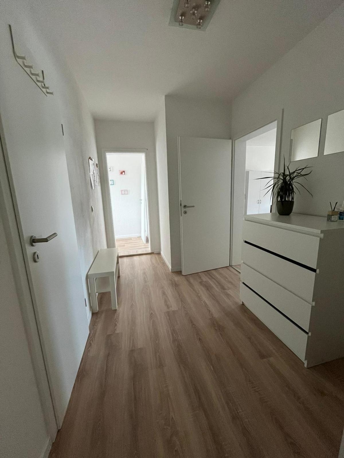 1 Raum Dachgeschosswohnung In Ruhiger Lage Limabach - Oberfrohna Extérieur photo